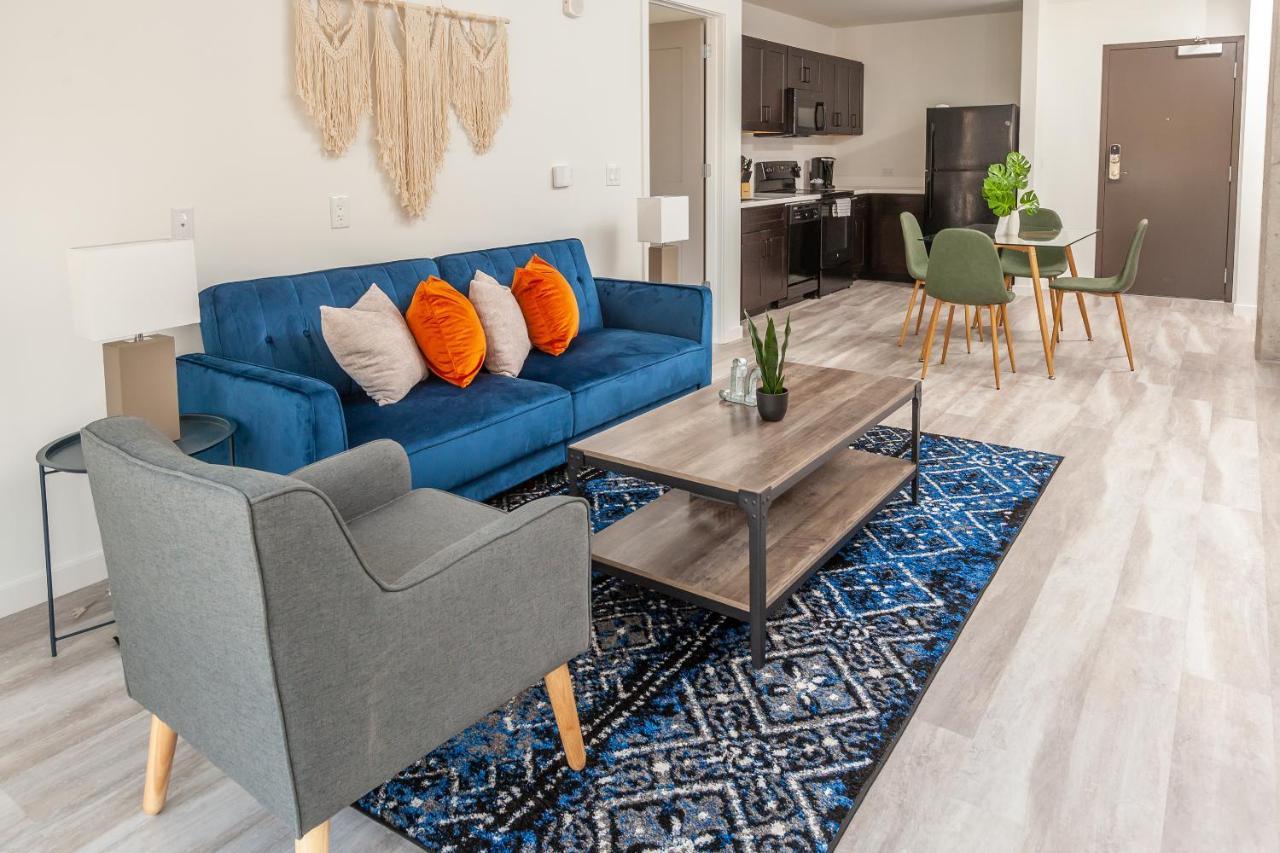 Frontdesk I The Blonde Apts Downtown Cincinnati Pokoj fotografie